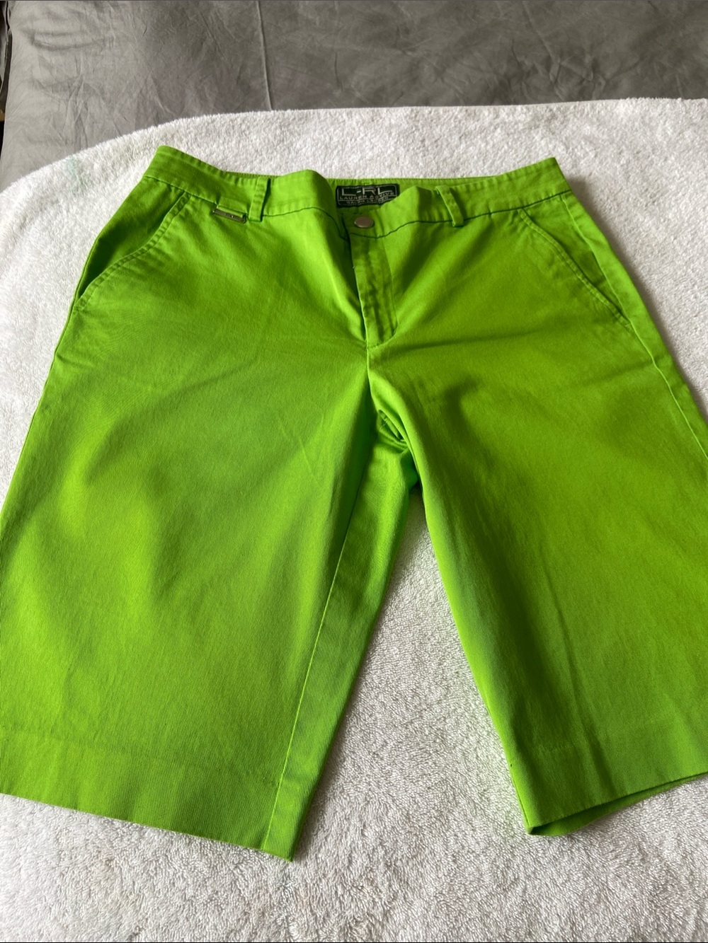 L-RL Ralph Lauren Active Ladies Lime Green Flat-Front Shorts Size 8
